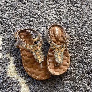 Women’s sandals